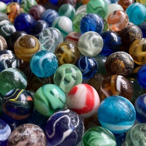 20 vintage European marbles, Veiligglas Wirepull glass marbles, collectible Dutch Swirl marbles from 1950s - 1960s