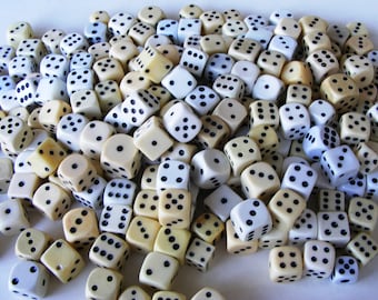 40 vintage white dice, bulk plastic dice mix, game pieces, replacement dice