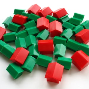 45 Monopoly houses, plastic Monopoly game pieces from a Dutch Monopoly game, perfect for crafting and scrapbooking