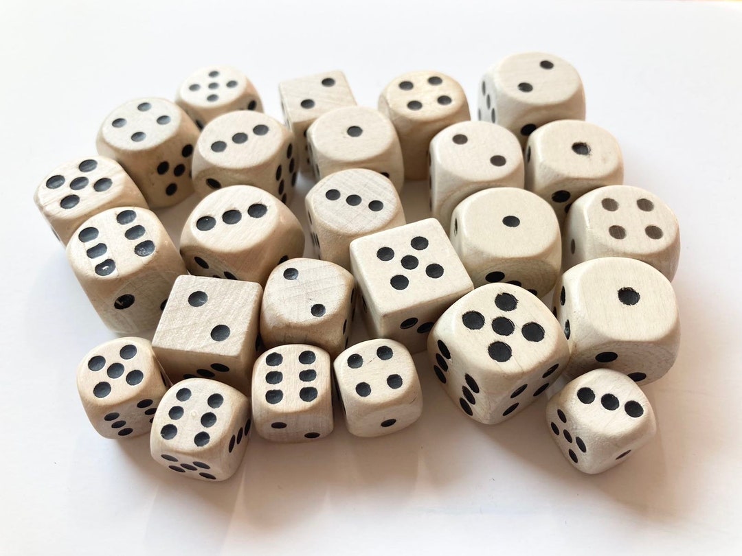 25 vintage white dice wooden dice board game pieces dice Etsy Nederland