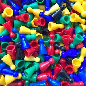 200 plastic pawns, vintage game pieces, game pawns, board game replacement set, halma ludo game parts