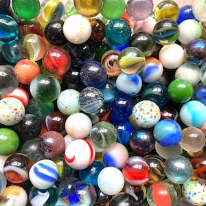 50 vintage marbles, lot of glass marbles in different colors and styles, mix of vintage and modern collectible target marbles