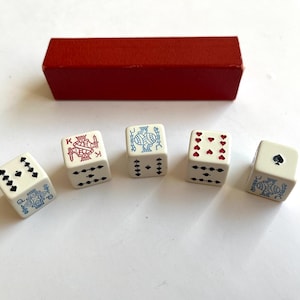 5 vintage poker dice, revanche game pieces, poker set, plastic poker dice, casino game, liar’s game, bluff