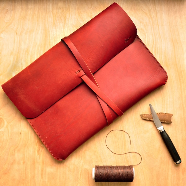 Custom Simple Leather Laptop Case / Laptop Bag / Carry Case / Macbook / Macbook Air / Laptop Sleeve in Red Leather