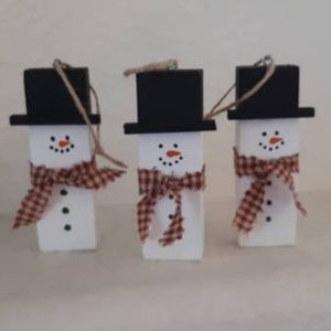 Primitive rustic wooden snowman ornament/ package ties Set of 3