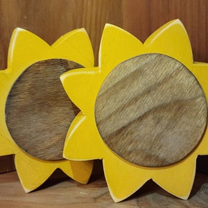 Rustic wooden sunflowers/Primitive wooden sunflowers/Three tiered tray wooden sunflowers/Farmstyle wooden sunflowers/Sold in sets of two