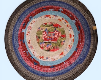 Round farmstyle tabletopper/farmstyle rug Patriotic Summer 4th of July tabletopper