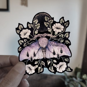 Sticker papillon de nuit avec nouvelle lune et fleurs de lune