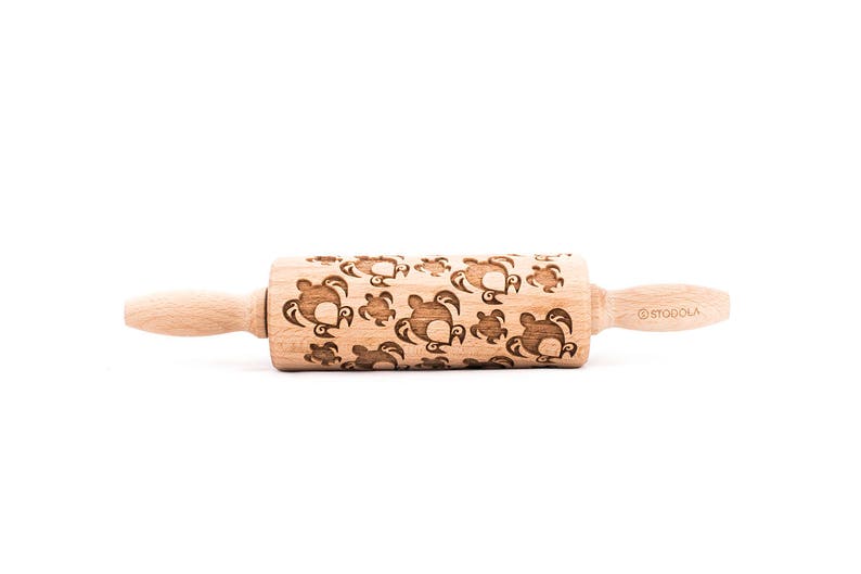 Junior rolling pin for cookies embossing roller. Lovely turtles