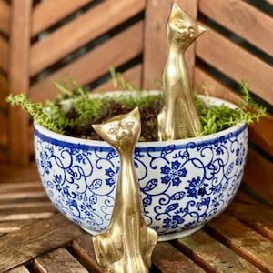 Brass Cat, Vintage Brass Figurine, Vintage Cat Decor, Siamese Cat Figurine, Gifts For Cat Lovers, Gifts For Cat Moms, Cat Statue, Cat Lovers