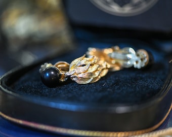 Vintage Art Deco Black Drop Earrings: Gold Leaf Clip-ons