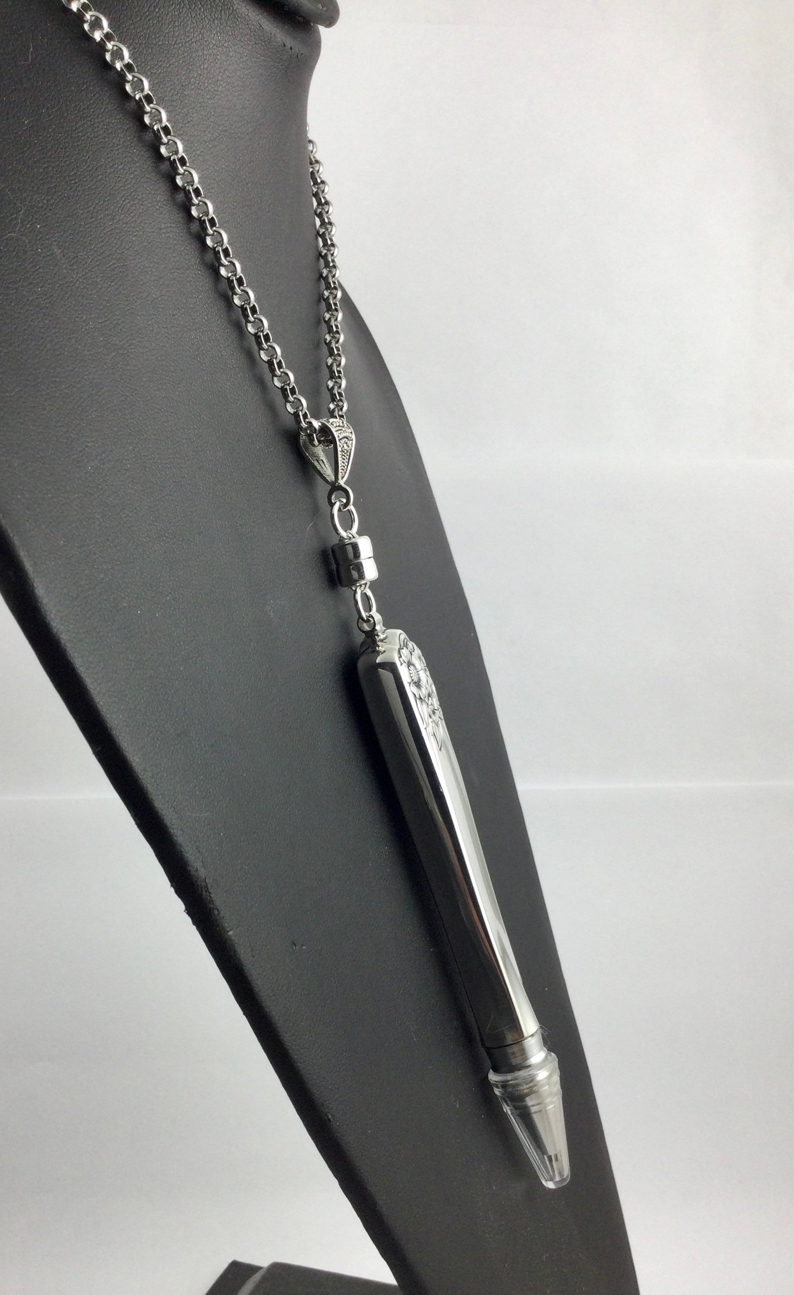Origin Shiny Silver Pen Necklace Style 743 main image 1