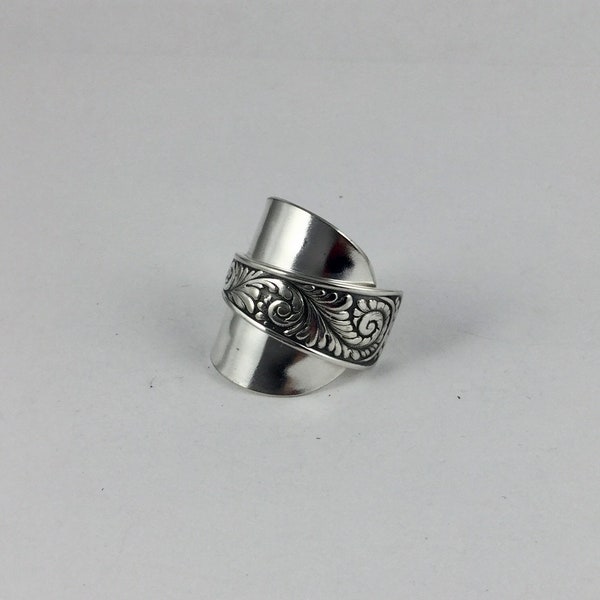 Spoon Ring               Sizes 6 - 10              #3147