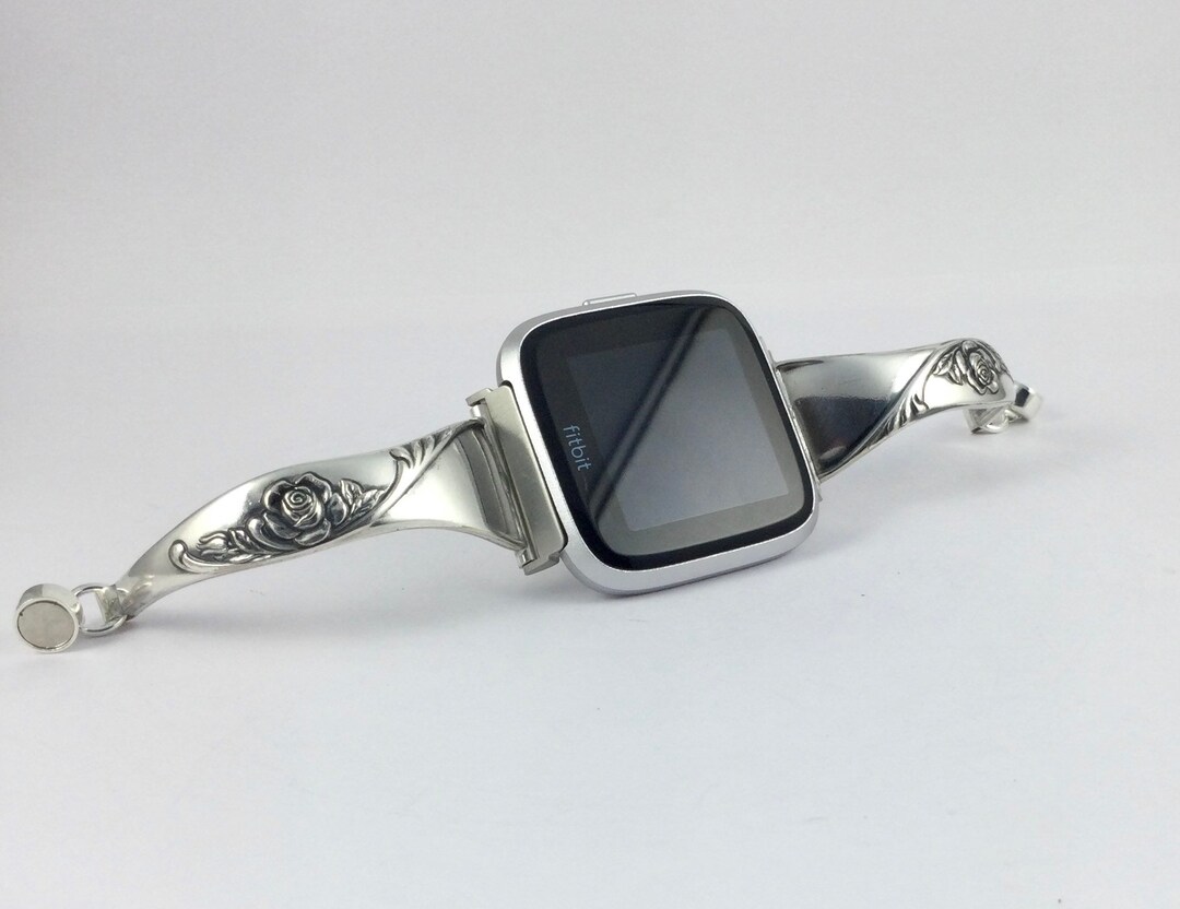 Fitbit versa silver band new arrivals