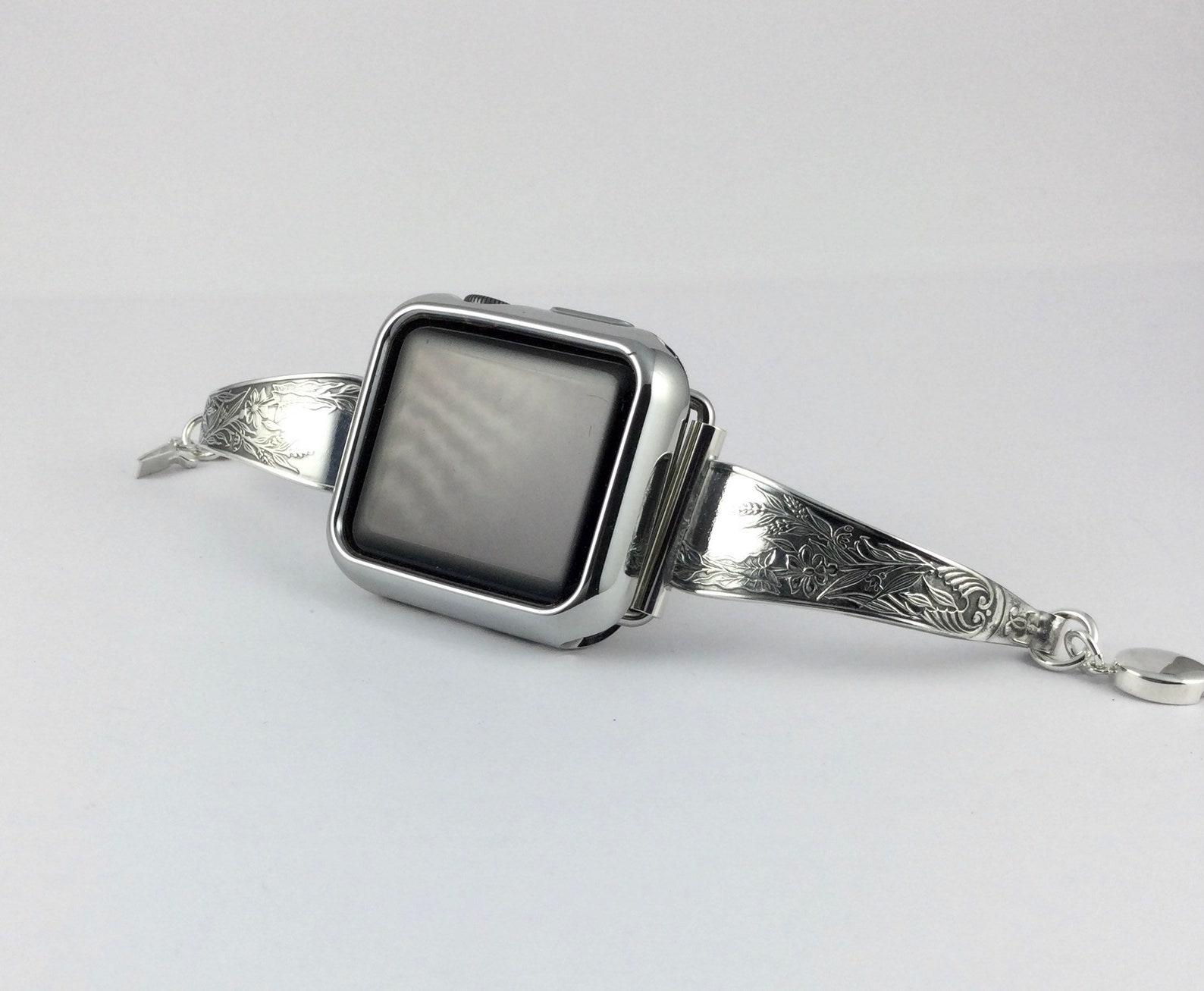 size of iwatch 6