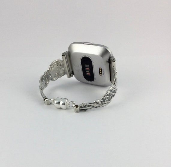 Fitbit versa watch band size top