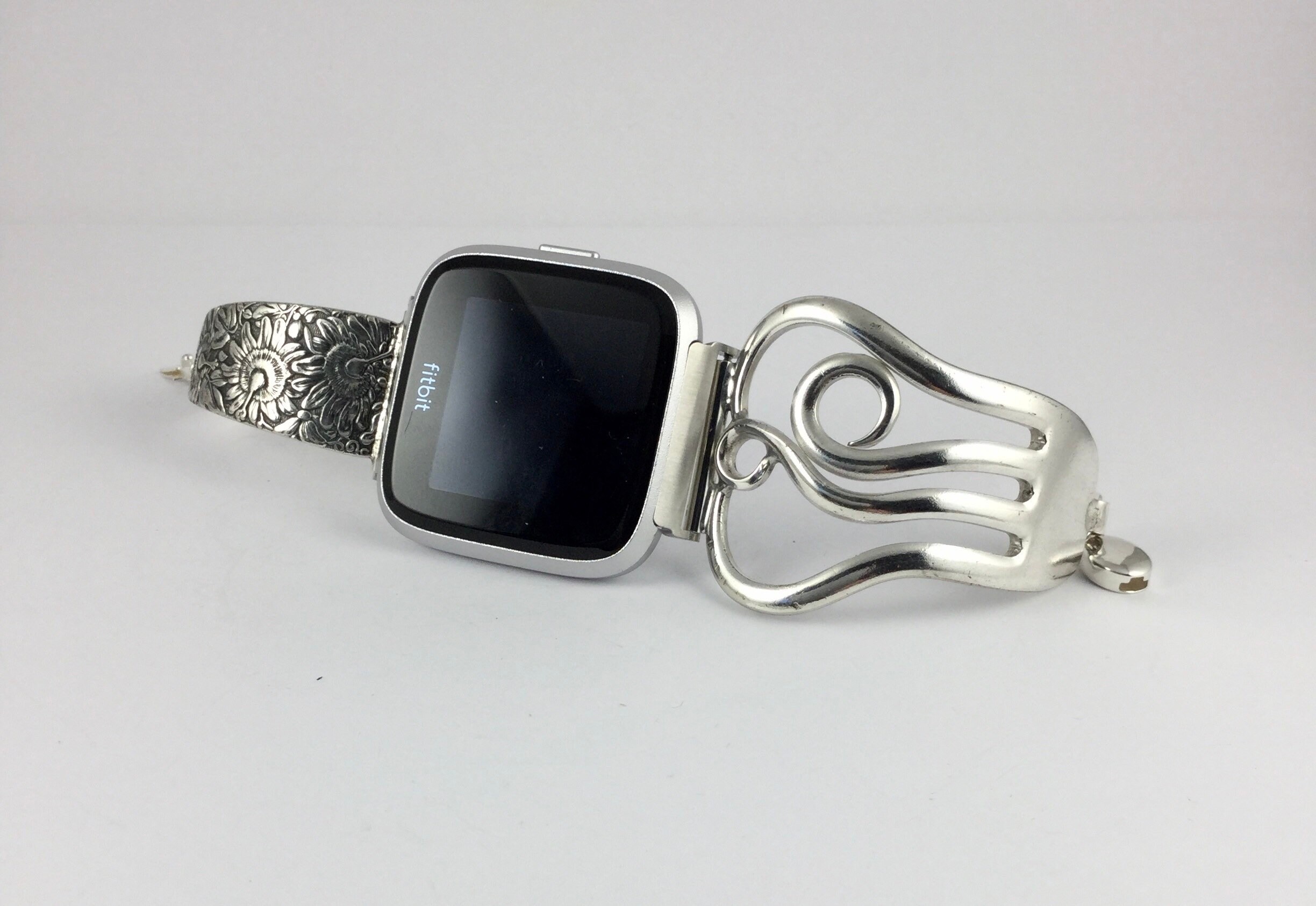 Fitbit Versa Band Size inches Silver Versa Band 4540