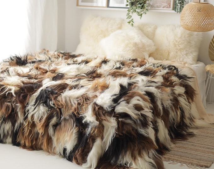 Luxurious Patchwork Icelandic Sheepskin Real Fur Throw Real Fur Blanket Sheepskin throw | Sheepskin Blanket | White Brown Mfu20