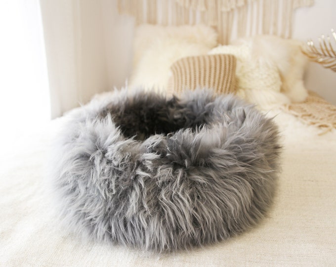 Large Sheepskin Cat bed | Sheepskin Dog bed | Cat Pouf | Dog Pouf | Sheepskin Cat Mat | Dog Mat | Gray Pet Bed | Fur Pet Bed