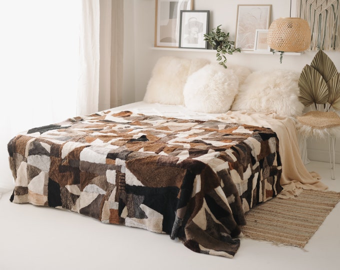 Luxurious Patchwork Toscana Sheepskin Rug Fur Throw | Real Fur Blanket | Sheepskin throw | White Brown Sheepskin Blanket Boho |FuFu390