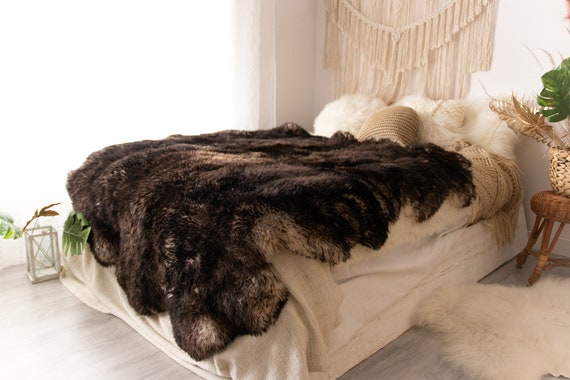 ON SALE Sexto Sheepskin Rug | Long rug | Shaggy Rug | Chair Cover | Area Rug | Black Rug | Carpet | Black Sheepskin