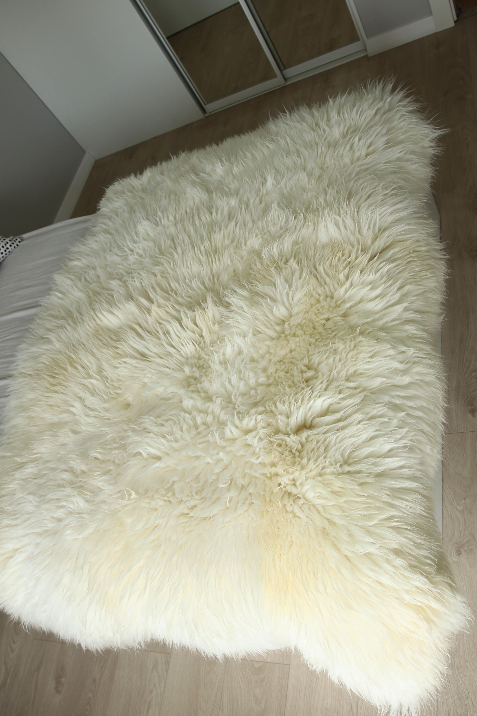 Luxury creamy white Sheepskin Throw Furry Throw Fur bed throw Bed Throw White bed throw