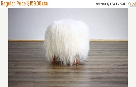 Exclusive Luxury Beautiful Unique Natural, Real icelandic Sheepskin Stool, bench, chair cover soft, long fur