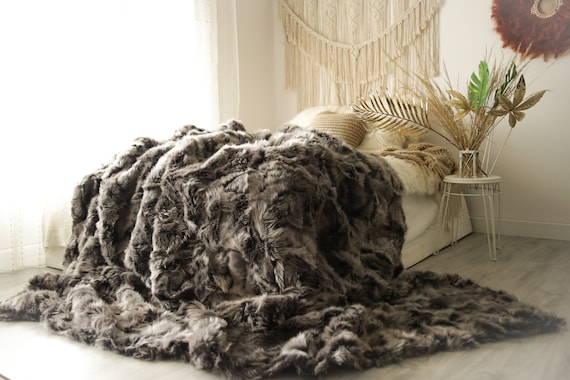 GIGANT Luxurious Patchwork Toscana Sheepskin Real Fur Throw | Real Fur Blanket | Gray Brown Sheepskin throw | Boho Throw |3FU1