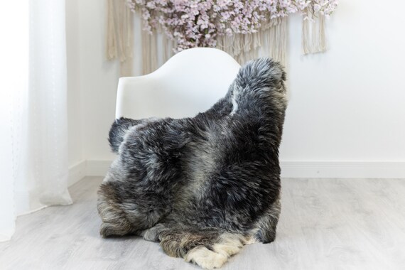 Real Sheepskin Rug Shaggy Rug Chair Cover Scandinavian Home Sheepskin Throw Sheep Skin Ivory Gray Sheepskin Home Decor Rugs #herdwik122