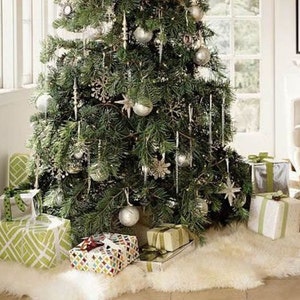WOW! Genuine Natural Lambskin / Sheepskin Rug, Pelt, soft long fur XL LARGE  perfect for christmas tree design