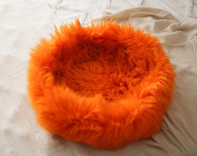 Sheepskin Cat bed Cat cave Pet bed Cat house Pet Furniture Hand Made -  Genuine Real Sheepskin Orange color