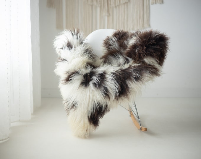 Real Sheepskin Rug Shaggy Rug Chair Cover Scandinavian Home Sheepskin Throw Sheep Skin Brown White Sheepskin Home Decor Rugs #herdwik682