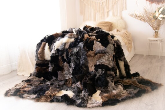 Luxurious Patchwork Toscana Sheepskin Real Fur Throw | Real Fur Blanket | Sheepskin throw | Gray Black |1Fu26