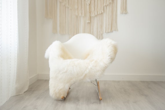 Real Sheepskin Rug Shaggy Rug Chair Cover Scandinavian Home Sheepskin Throw Sheep Skin Creamy Sheepskin Home Decor Rugs #herdwik327