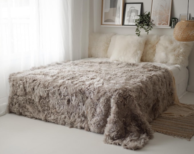 Luxurious Patchwork Toscana Sheepskin Rug Fur Throw | Real Fur Blanket | Sheepskin throw | Taupe color Sheepskin Blanket Boho |KFU6