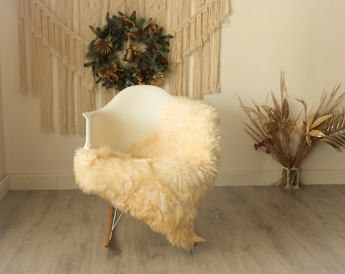 Real Sheepskin Rug Shaggy Rug Chair Cover Sheepskin Throw Sheep Skin Ivory White Sheepskin Home Decor Rugs #herdwik5