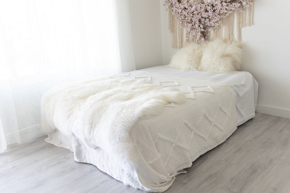 Genuine Natural MerinoSHEEPSKIN RUG, Throw, Triple - Square - Creamy White 3pol6