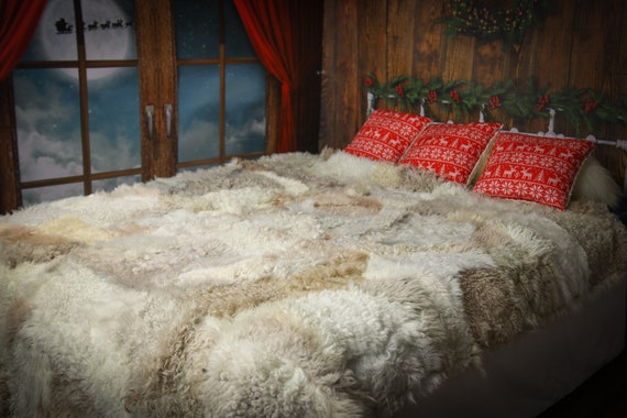 Luxurious Toscana Sheepskin Real Fur Bed Spread Throw Real Fur Blanket Sheepskin throw Sofa Cover Luxury Blanket Comforter Boho Curly Fur