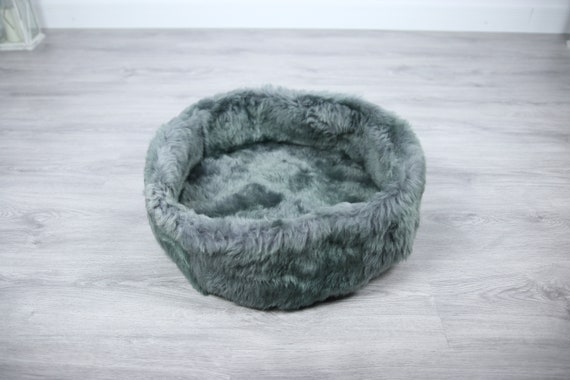 Sheepskin Cat bed | Sheepskin Dog bed | Cat Pouf | Dog Pouf | Sheepskin Cat Mat | Dog Mat | Pet Bed | Fur Pet Bed