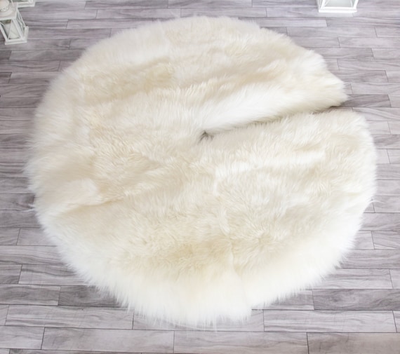 Real Fur Sheepskin Tree Skirt | Christmas Tree Skirt | Creamy White Tree Skirt | Tree Skirt | Christmas Decor