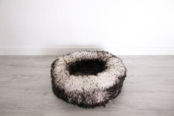 Real Sheepskin Dog Bed, Cat Bed, fur cozy soft bed, Premium Quality