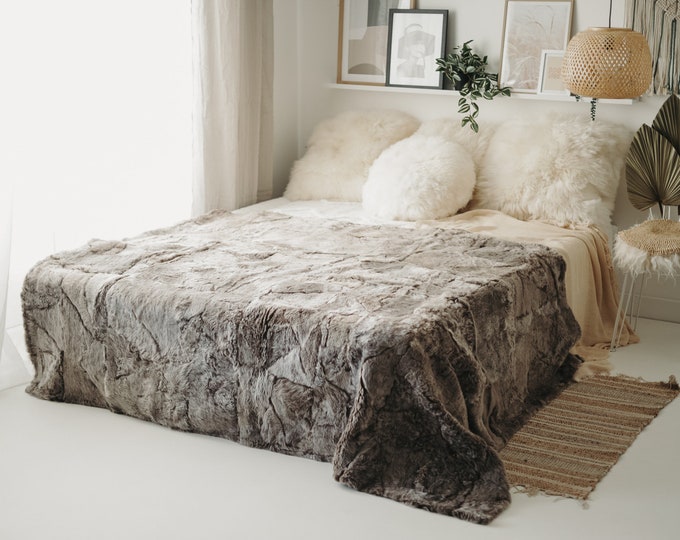 Luxurious Patchwork Toscana Sheepskin Rug Fur Throw | Real Fur Blanket | Sheepskin throw | Ivory Brown Sheepskin Blanket Boho |FuFu370