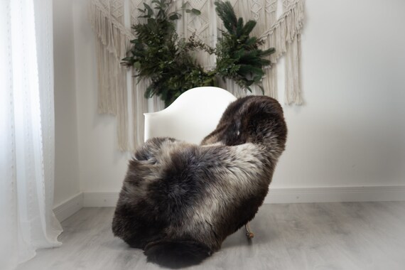 Real Sheepskin Rug Shaggy Rug Chair Cover Scandinavian Home Sheepskin Throw Sheep Skin Brown White Sheepskin Home Decor Rugs #herdwik366