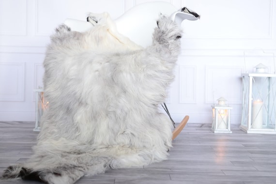 Organic Sheepskin Rug, Real Sheepskin Rug, Gute Sheepskin, Christmas Home Decor, Grey Ivory Sheepskin Rug #OCTGUTE22