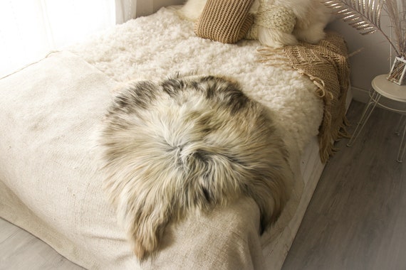Real Icelandic Sheepskin Rug Scandinavian Decor Sofa Sheepskin throw Chair Cover Natural Sheep Skin Rugs Ivory Black Fur Rug #Islbeau11