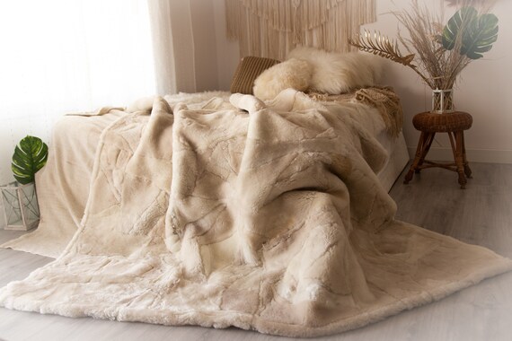 Luxurious Toscana Sheepskin Real Fur Bed Spread Throw Real Fur Blanket Sheepskin throw Sofa Cover Luxury Blanket Comforter Sand #1fu10