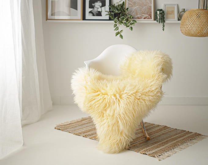 Real Sheepskin Rug Shaggy Rug Chair Cover Scandinavian Home Sheepskin Throw Sheep Skin Creamy Sheepskin Home Decor Rugs #Mher151