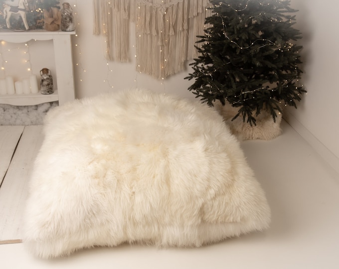 Giant XXL Luxury Beanbag / Cousion Beautiful Natural Creamy White Real Sheepskin Decorative Huge Cushion Both Side Fur Scandinavian Style