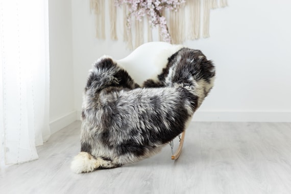 Real Sheepskin Rug Shaggy Rug Chair Cover Scandinavian Home Sheepskin Throw Sheep Skin Brown Gray Sheepskin Home Decor Rugs #herdwik231