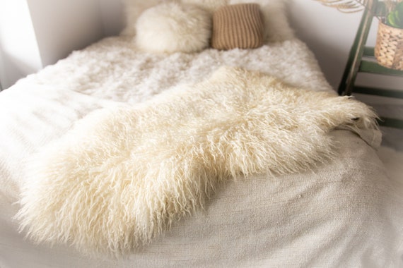 Real Sheepskin Rug Genuine Rare Gotland Sheepskin Rus - Curly Fur Rug Scandinavian Sheep skin - White Sheepskin #Bohgot12